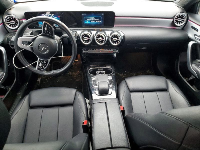 2019 MERCEDES-BENZ A 220 8