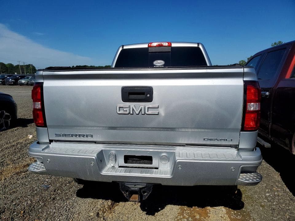 2018 GMC SIERRA K2500 DENALI 6