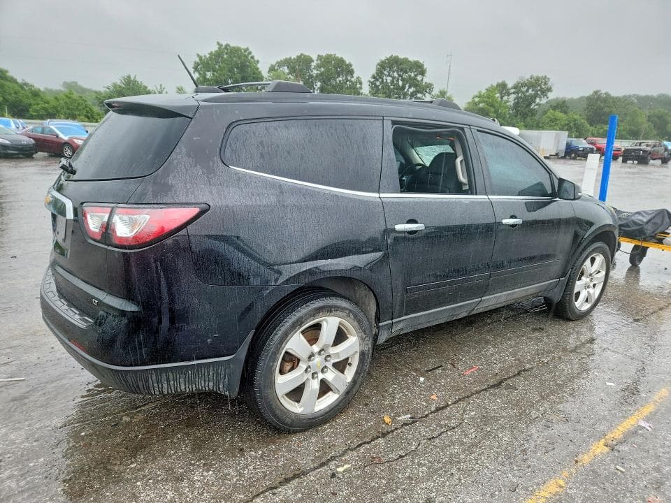 2017 CHEVROLET TRAVERSE LT 3