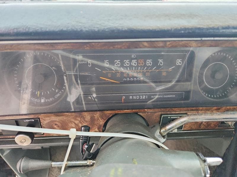 1983 CHEVROLET CAPRICE CLASSIC 9