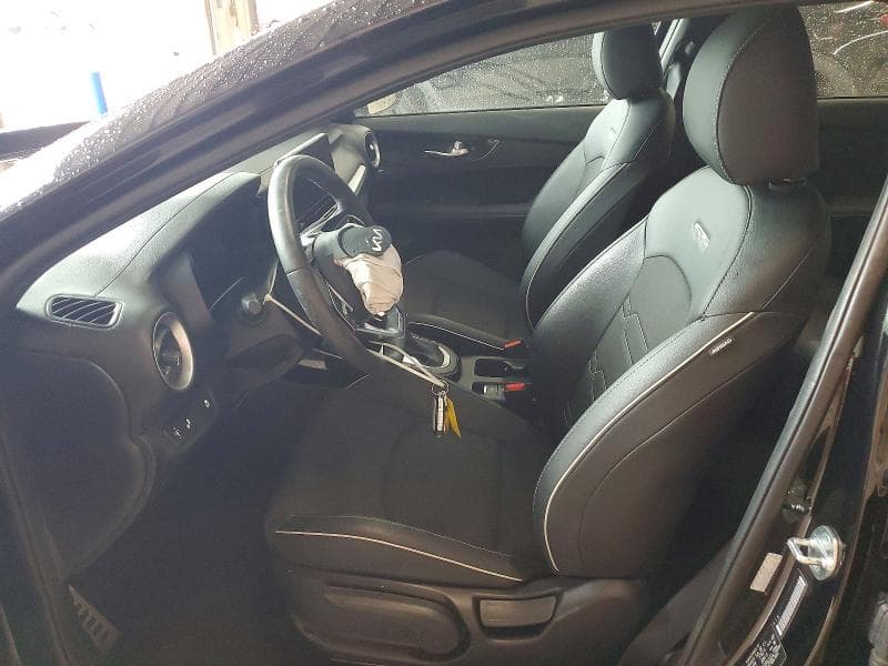 2024 KIA FORTE GT LINE 7