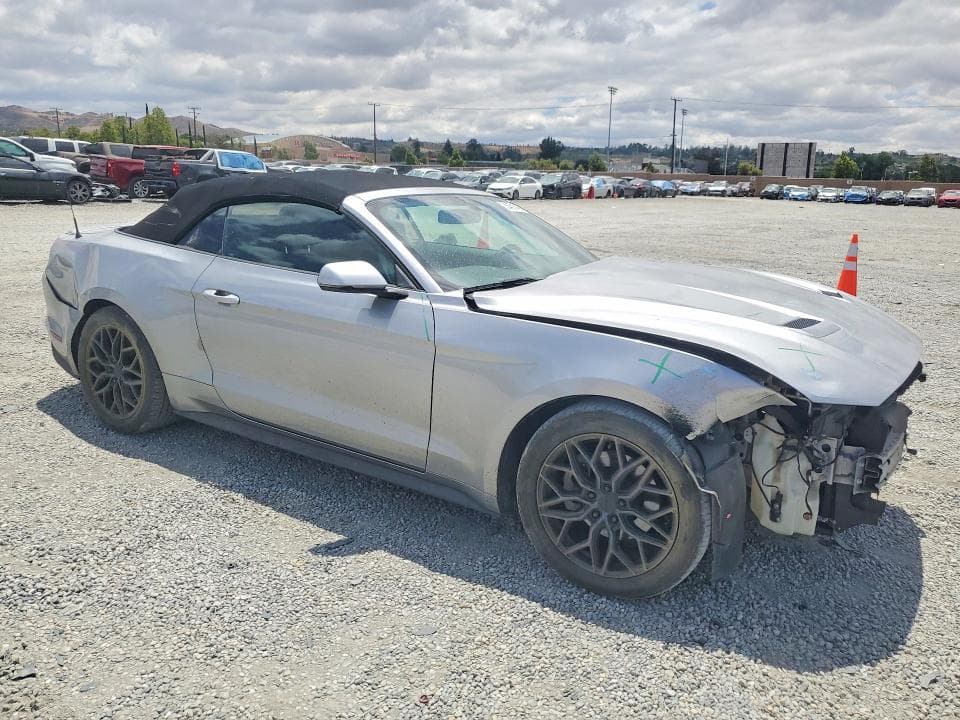 2020 FORD MUSTANG 4