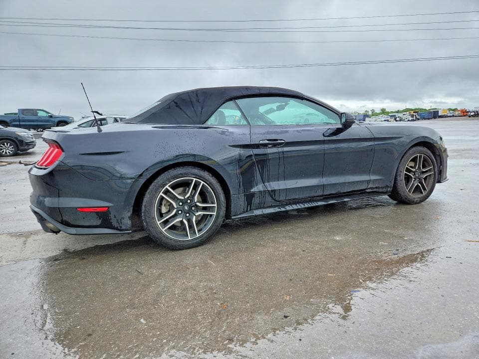 2018 FORD MUSTANG 3
