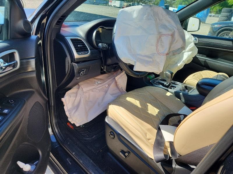 2019 JEEP GRAND CHEROKEE LAREDO 8