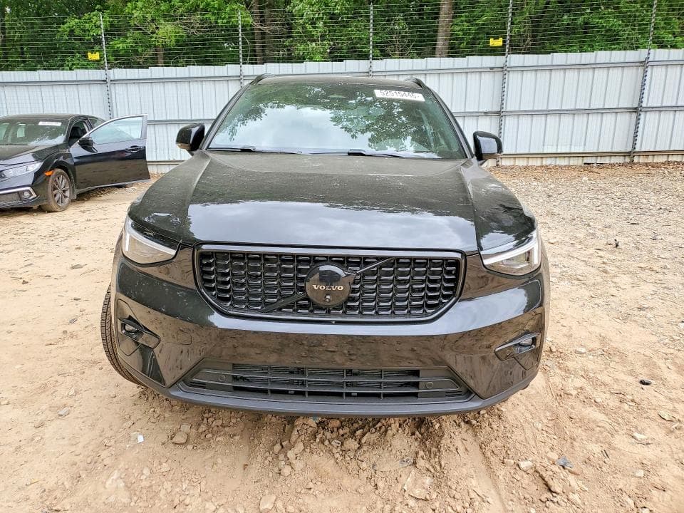 2026 VOLVO XC40 ULTRA 5