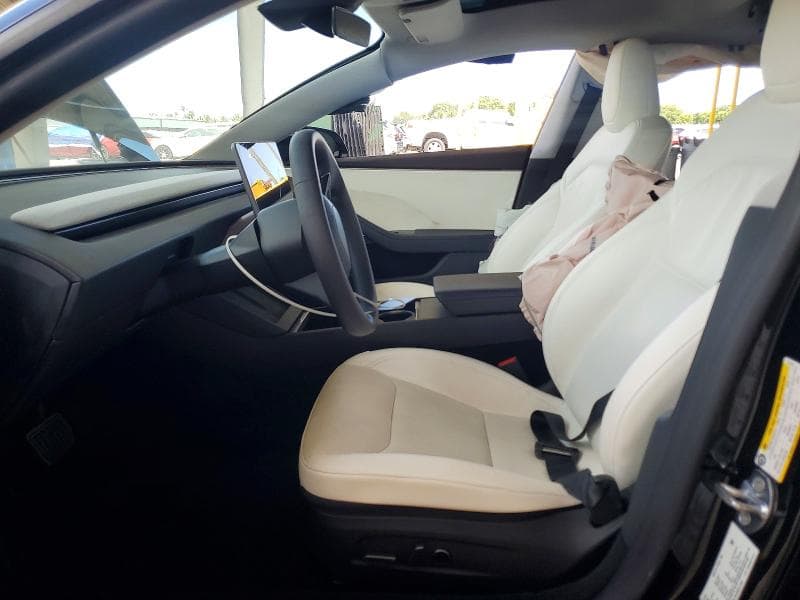 2025 TESLA MODEL 3 7