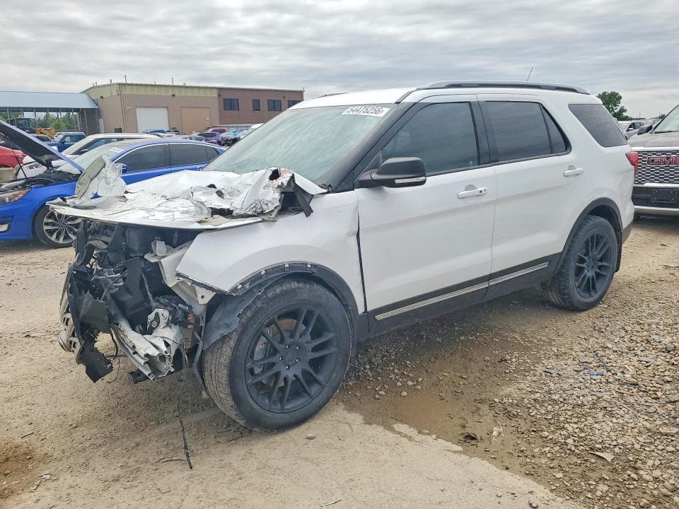2019 FORD EXPLORER XLT - 1