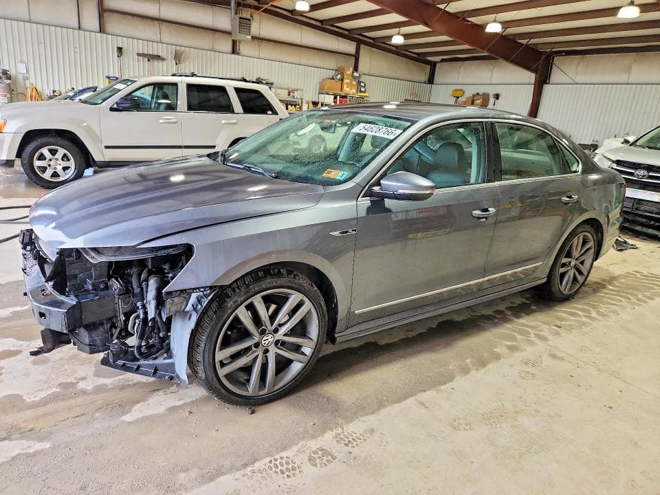 2017 VOLKSWAGEN PASSAT - 1