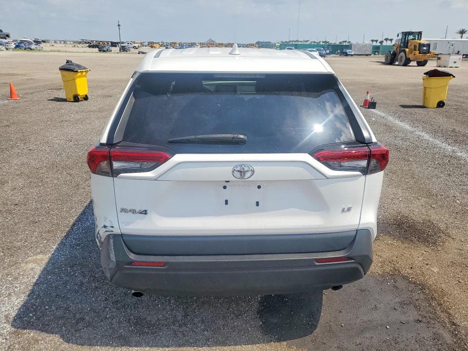 2023 TOYOTA RAV4 LE 6