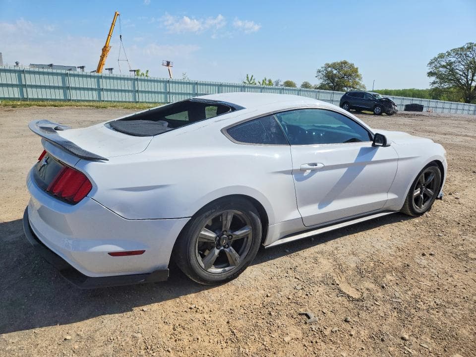 2017 FORD MUSTANG 3
