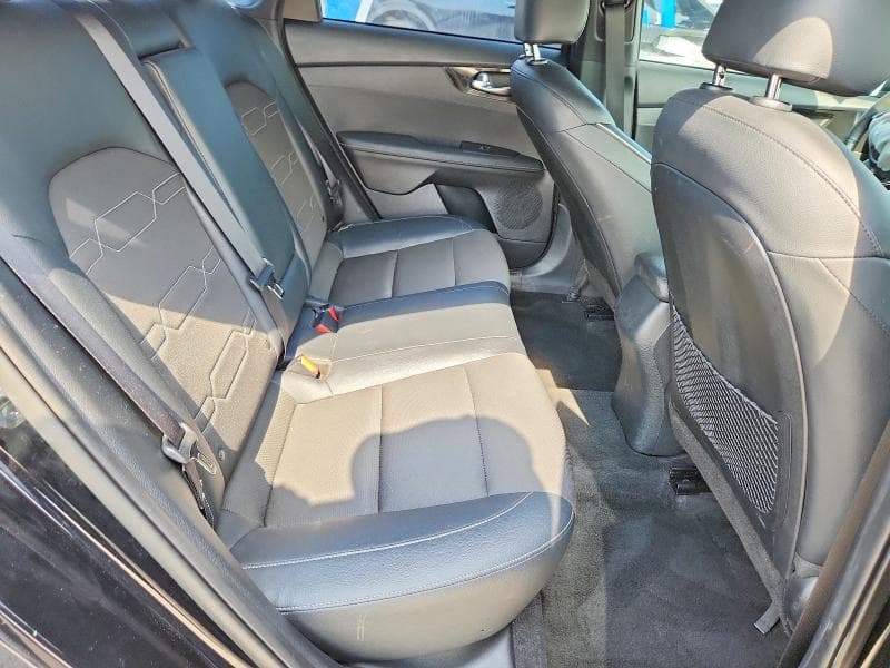 2023 KIA FORTE GT LINE 10