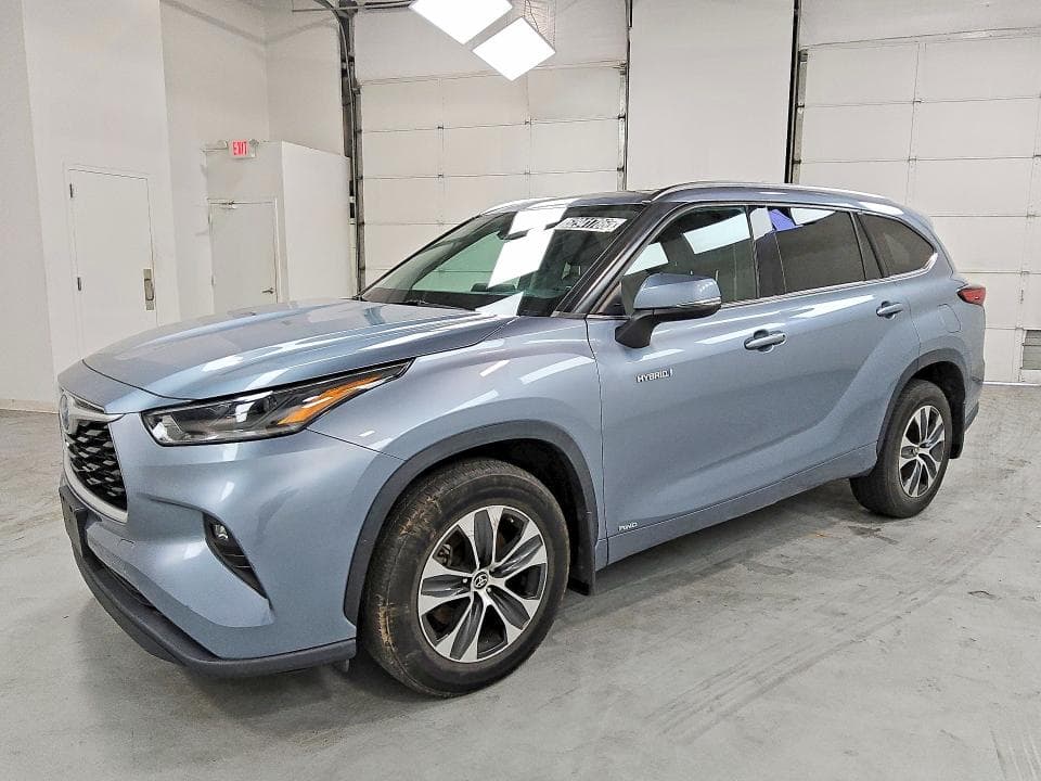 2021 TOYOTA HIGHLANDER - 1