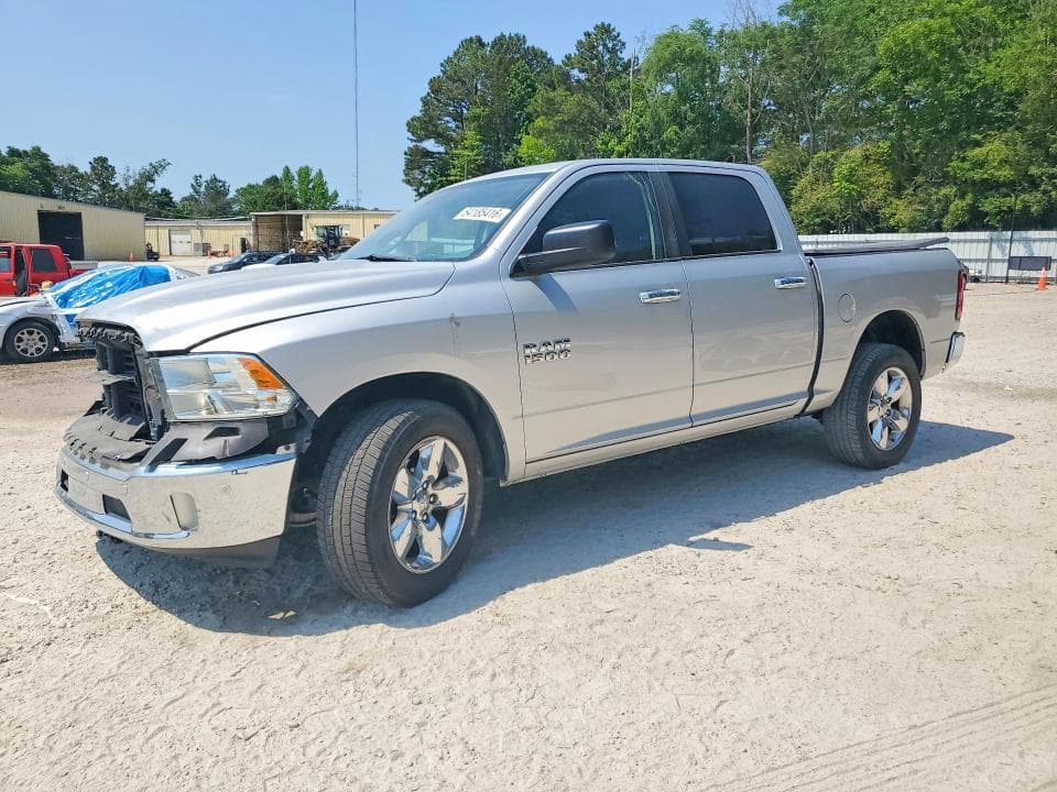 2015 RAM 1500 SLT - 1