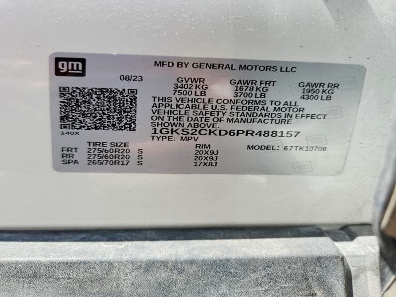 2023 GMC YUKON AT4 13