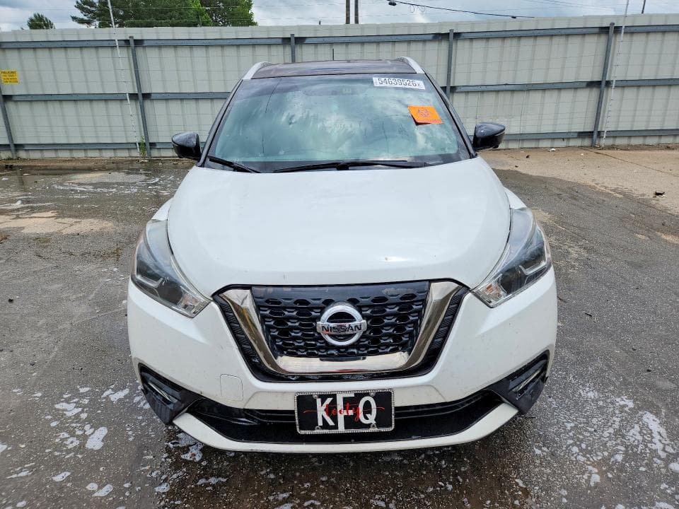 2019 NISSAN KICKS SR 5