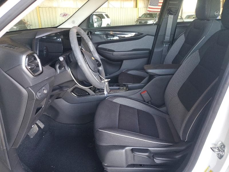 2026 CHEVROLET TRAILB LS/ 7