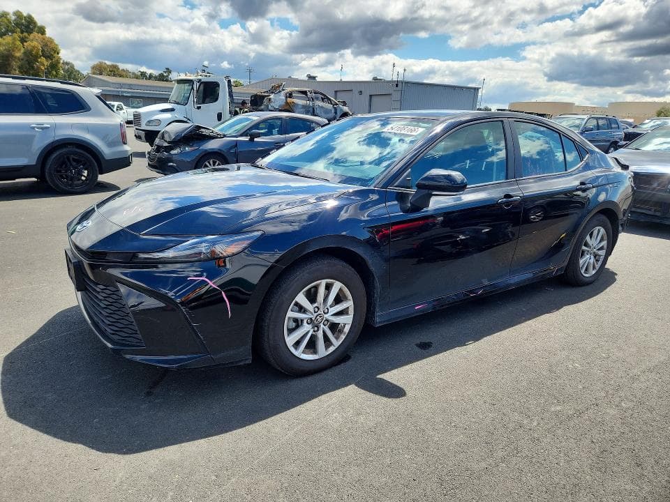 2025 TOYOTA CAMRY LE