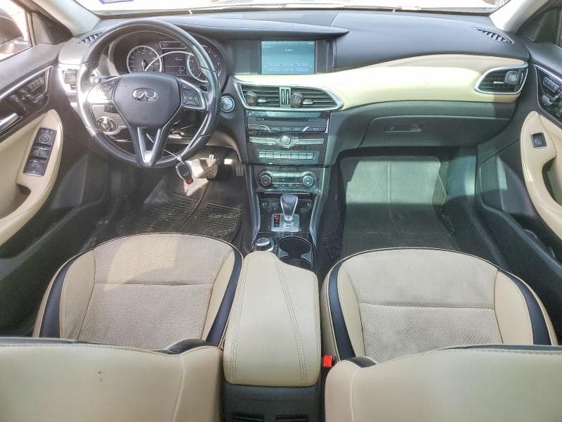 2019 INFINITI QX30 LUXE 8