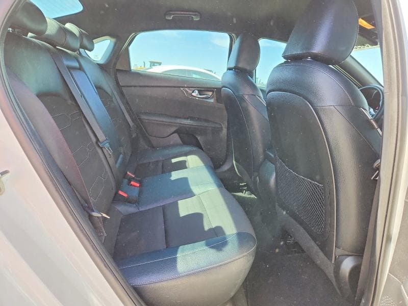 2023 KIA FORTE GT LINE 10