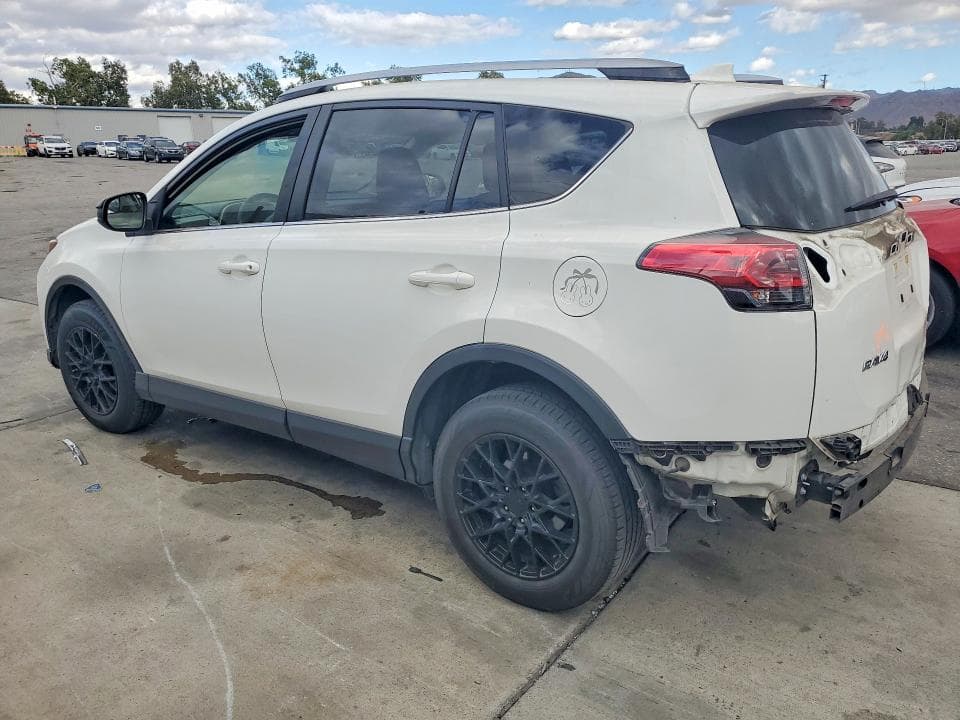 2017 TOYOTA RAV4 LE 2