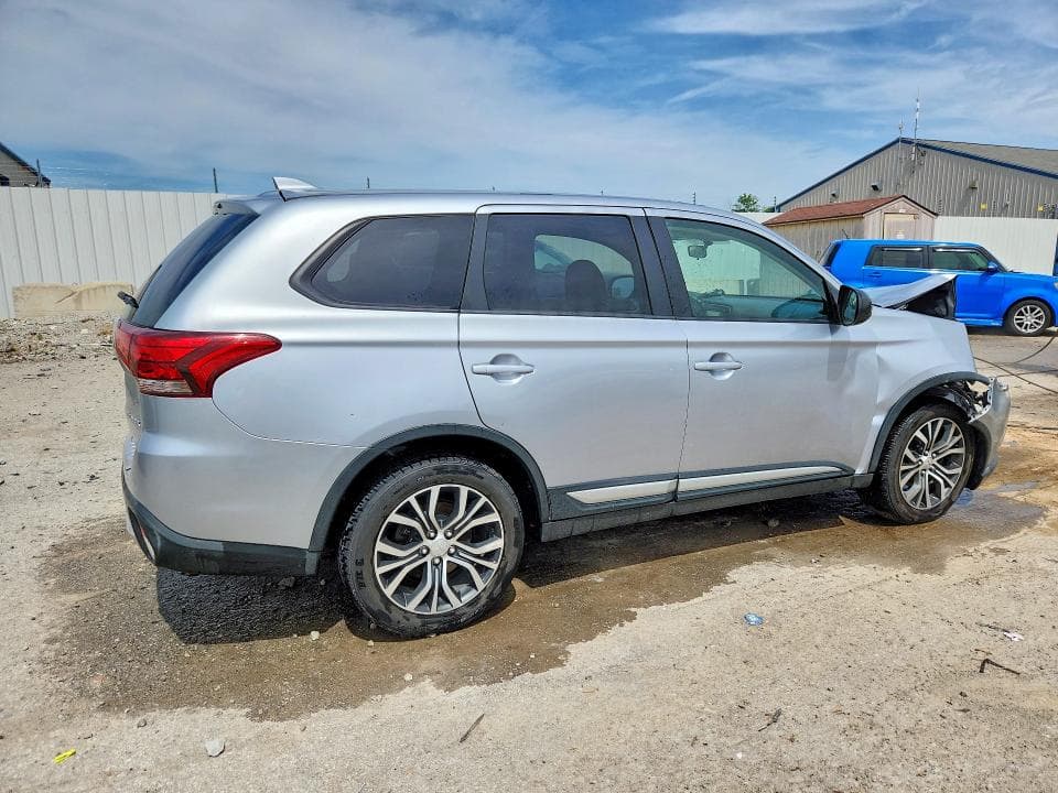 2017 MITSUBISHI OUTLANDER ES 3