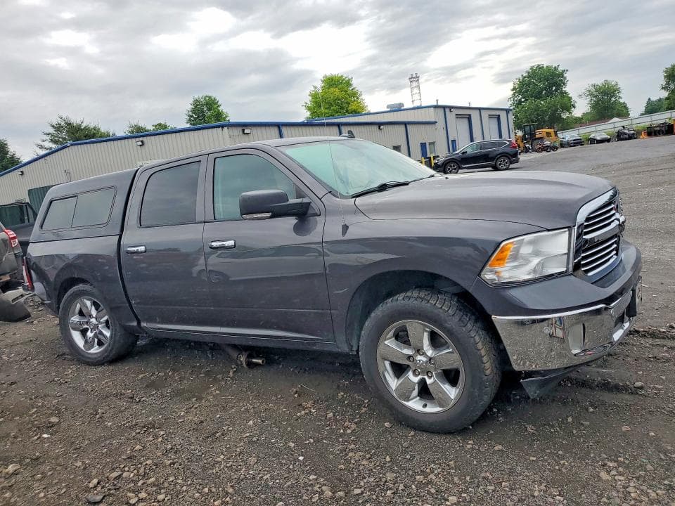 2017 RAM 1500 SLT 4