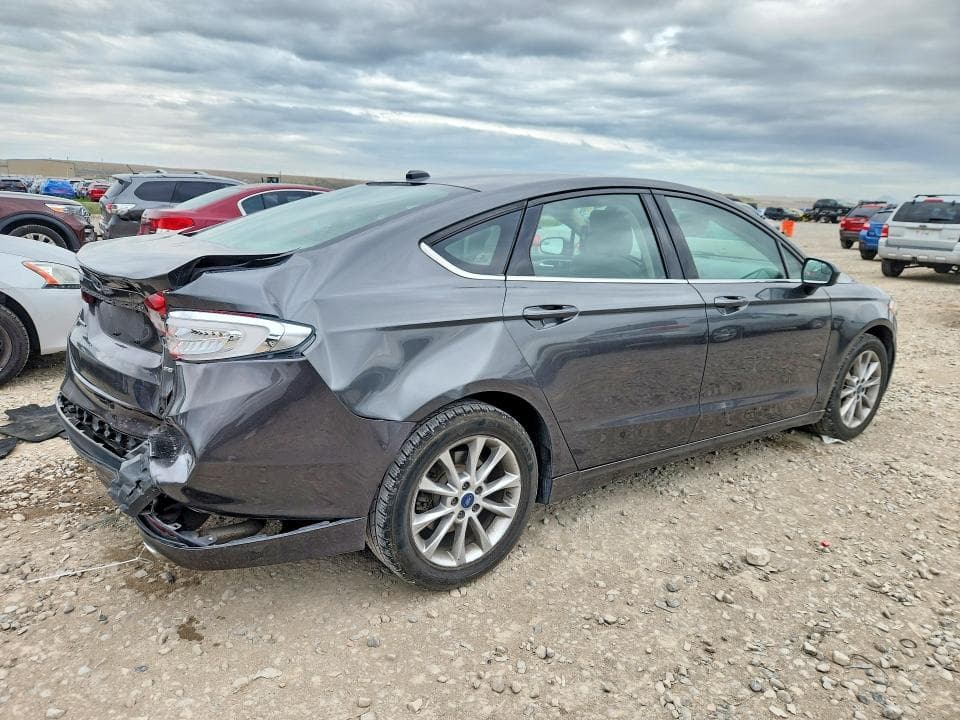2017 FORD FUSION SE 3