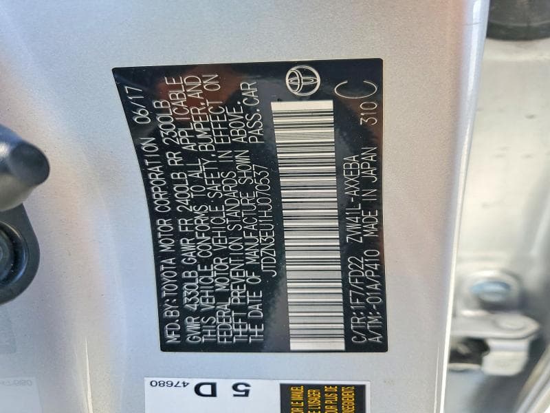 2017 TOYOTA PRIUS V THREE 13