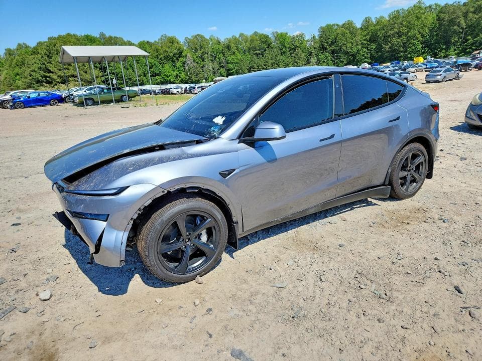 2026 TESLA MODEL Y - 1