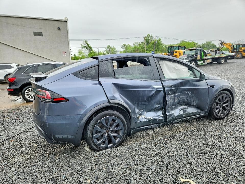 2023 TESLA MODEL X 3