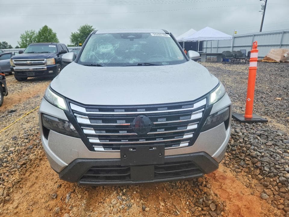 2024 NISSAN ROGUE SV 5