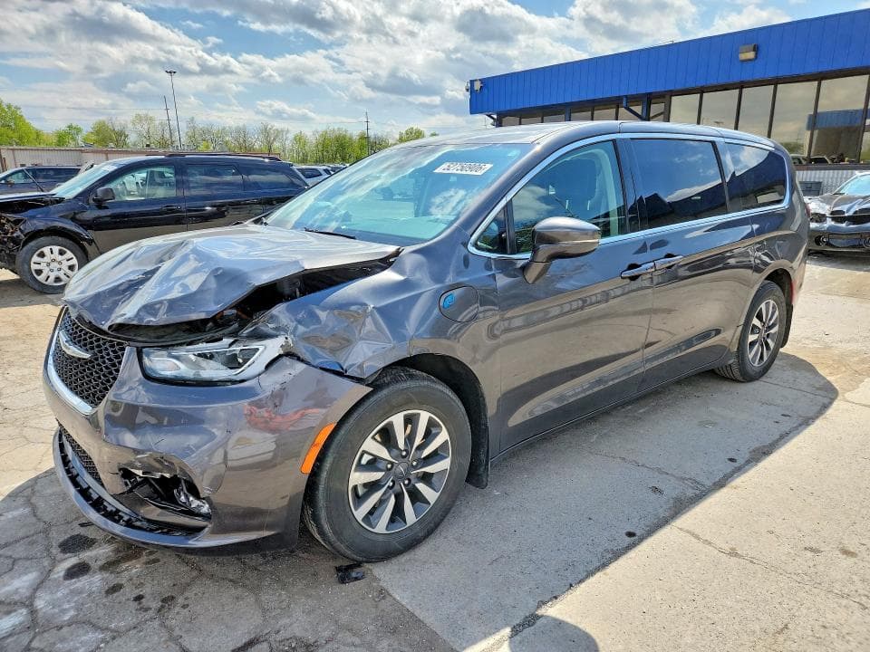 2022 CHRYSLER PACIFICA HYBRID TOURING L