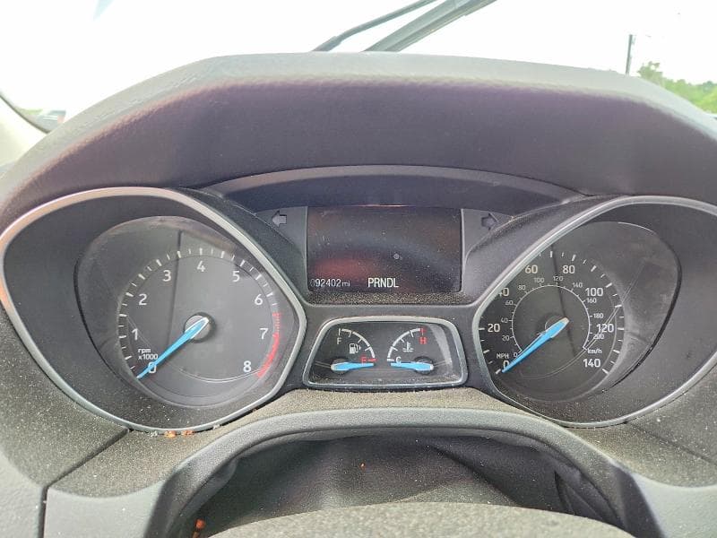 2017 FORD FOCUS SE 9