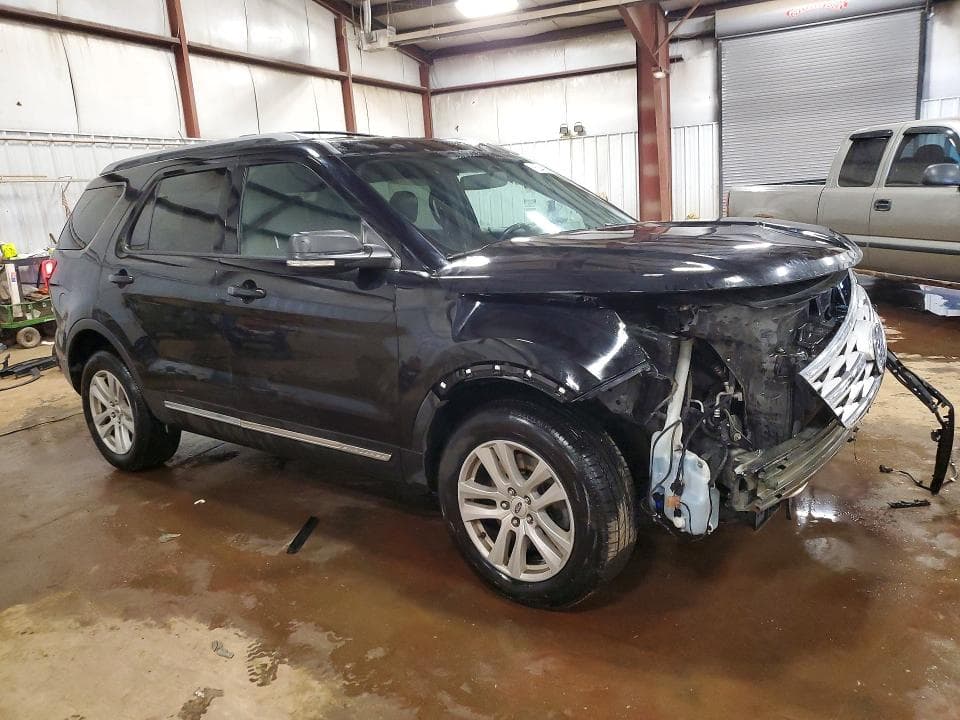 2019 FORD EXPLORER XLT 4
