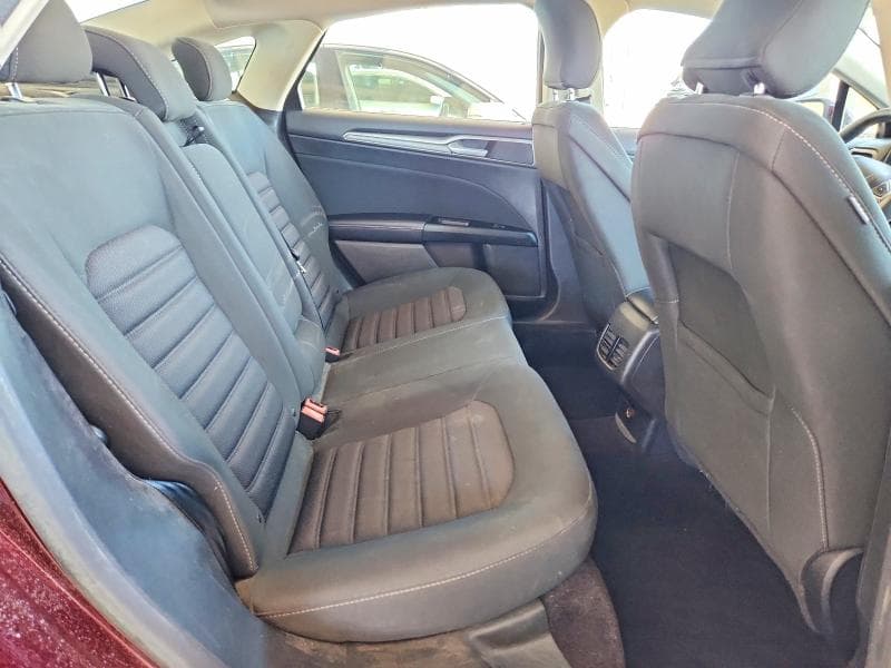 2017 FORD FUSION SE 10