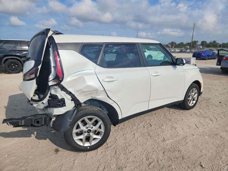 2025 KIA SOUL LX 3