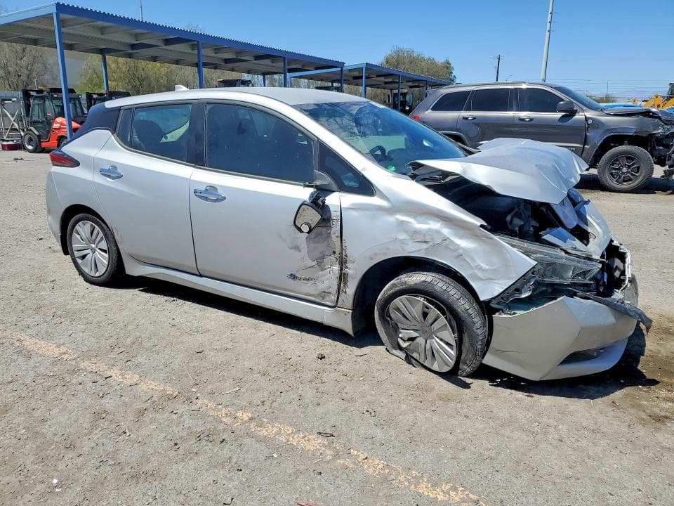 2019 NISSAN LEAF S 4