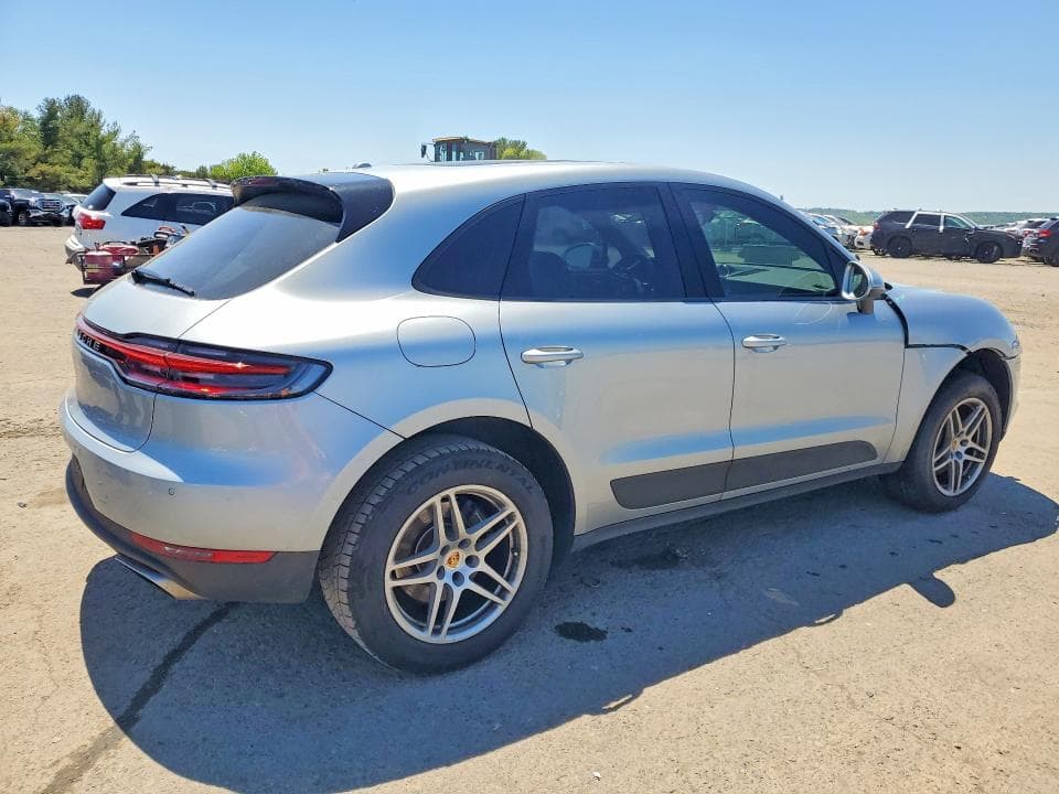 2021 PORSCHE MACAN 3