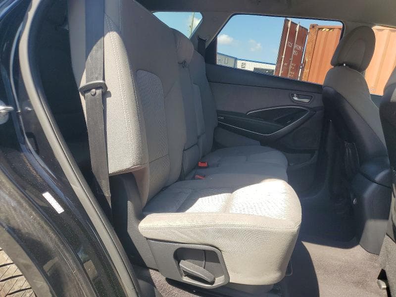 2017 HYUNDAI SANTA FE SE 11