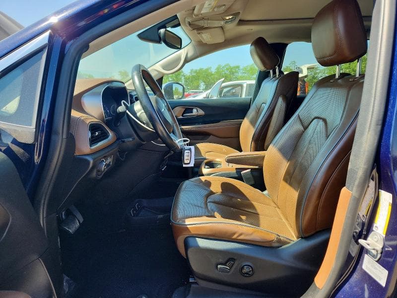 2017 CHRYSLER PACIFICA LIMITED 7