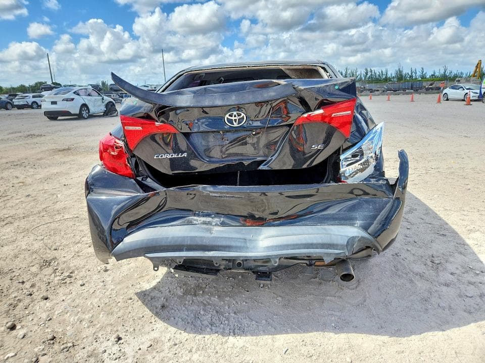 2018 TOYOTA COROLLA SE 6