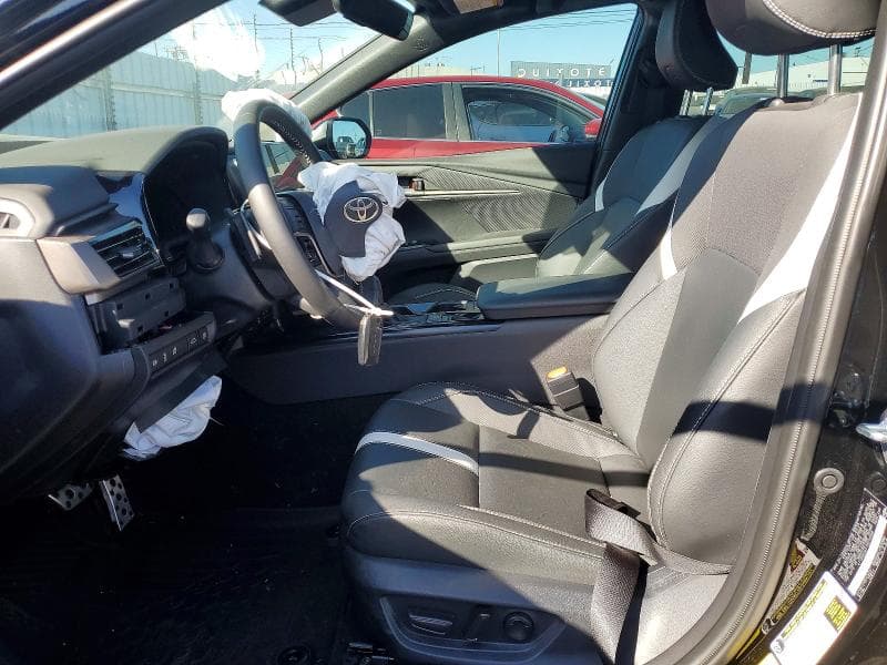 2026 TOYOTA CAMRY SE 7