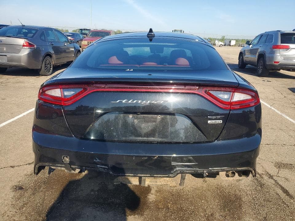 2019 KIA STINGER GT2 6