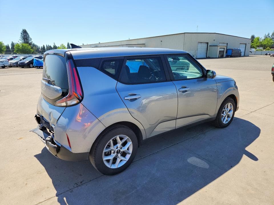 2025 KIA SOUL LX 3
