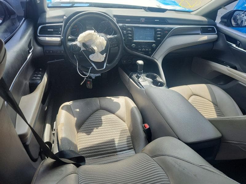 2018 TOYOTA CAMRY SE 8
