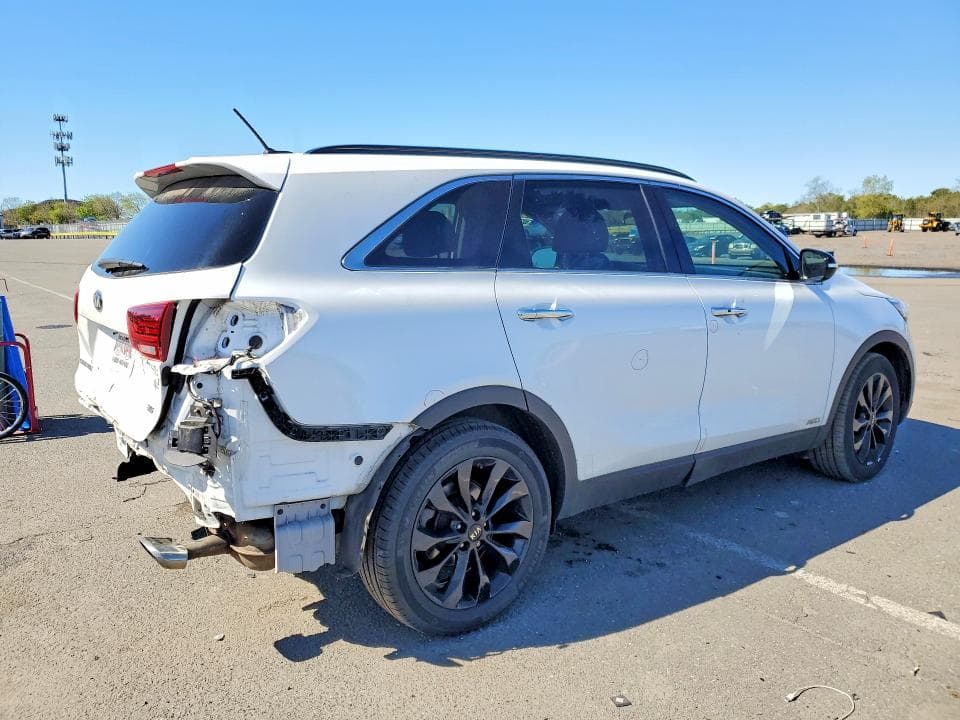 2020 KIA SORENTO S 3