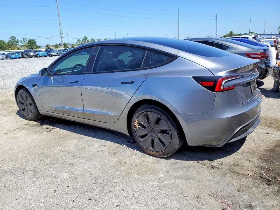 2025 TESLA MODEL 3 2