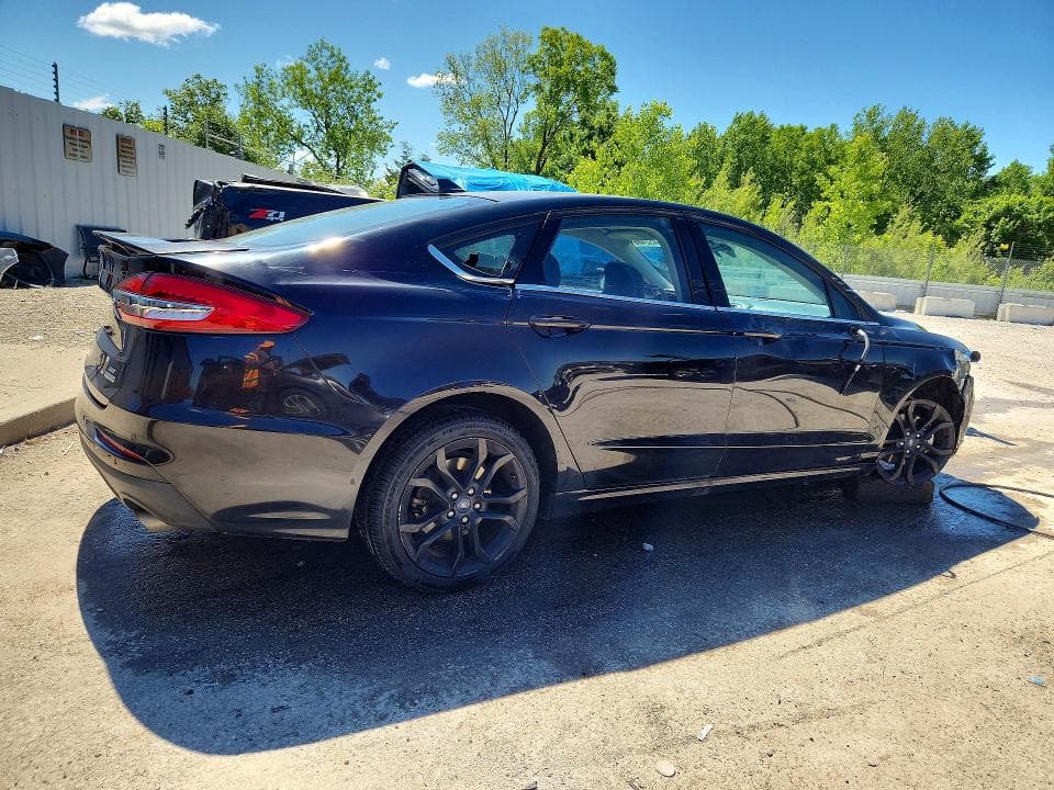 2019 FORD FUSION SE 3
