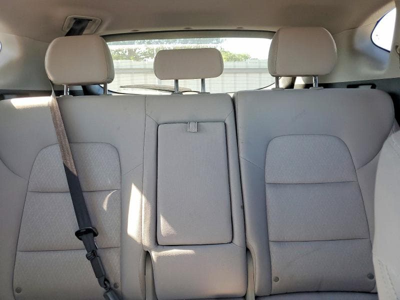 2018 HYUNDAI TUCSON VALUE 10