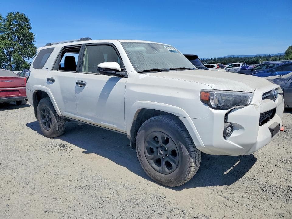 2024 TOYOTA 4RUNNER SR5 4